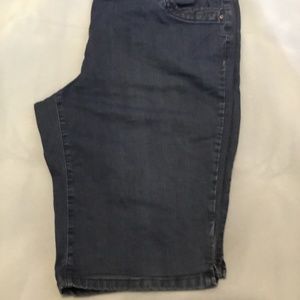 Westbound Denim Shorts/Capri 20W